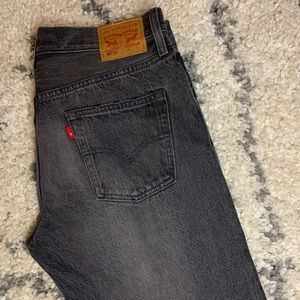 LEVI JEANS